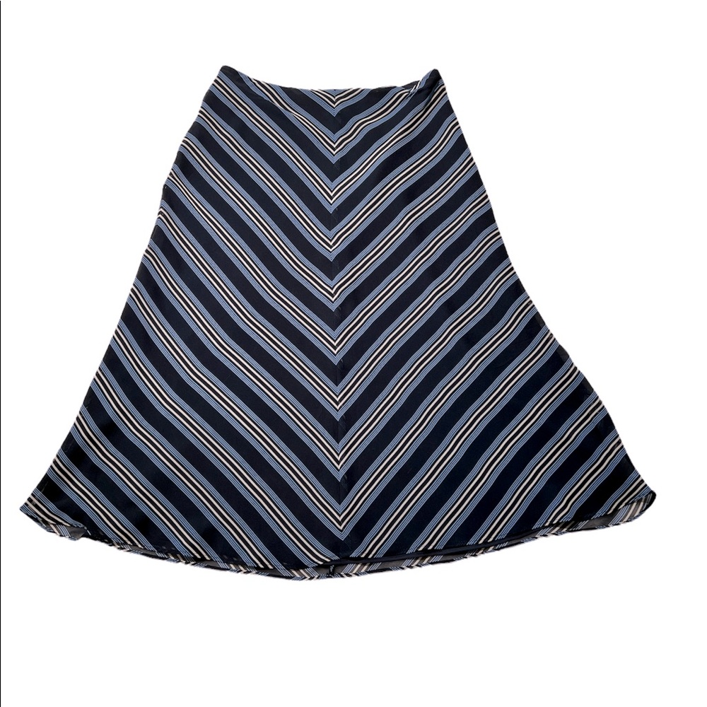 East 5th - Skirt - Size 6 - Blue, Black and White Diagonal Stripe - Polyester